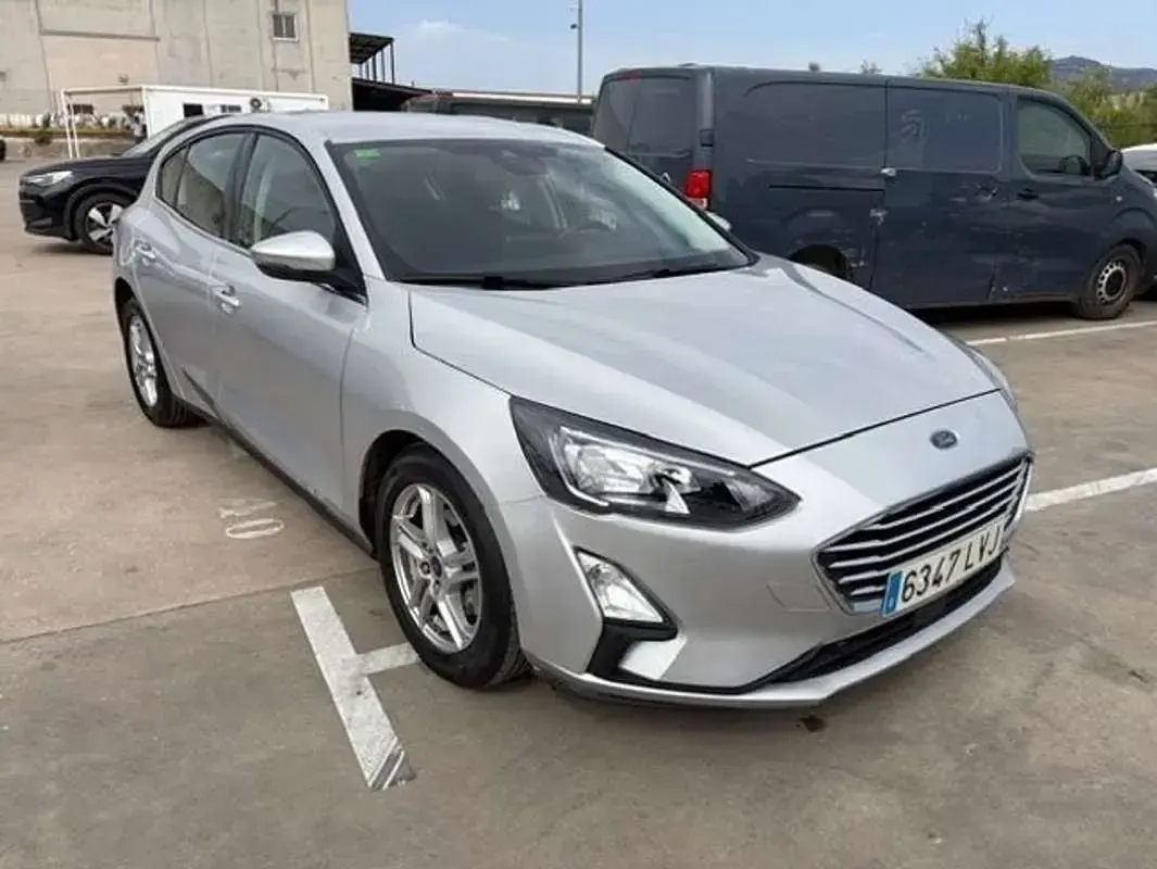 Usado Ford Focus Trend+ 125 CV (91 kW) 2021 Blanco Utilitario