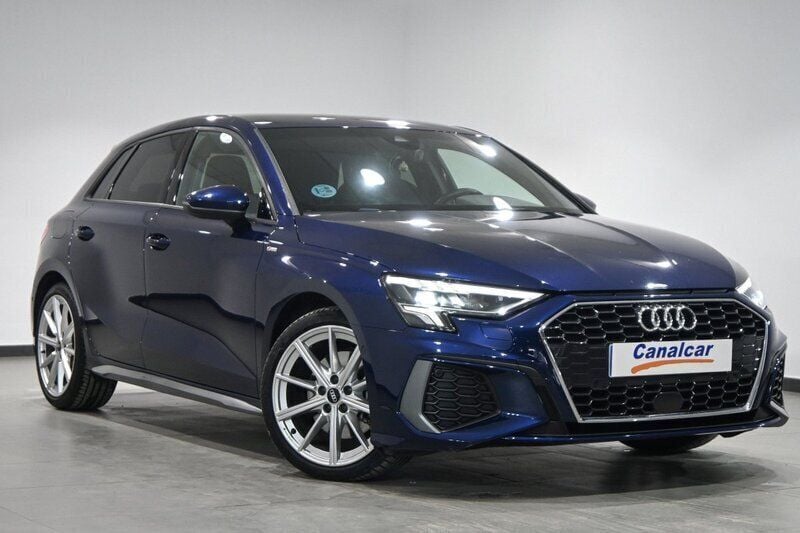 Usado Audi A3 S-Line 150 CV (110 kW) 2021 Azul Berlina