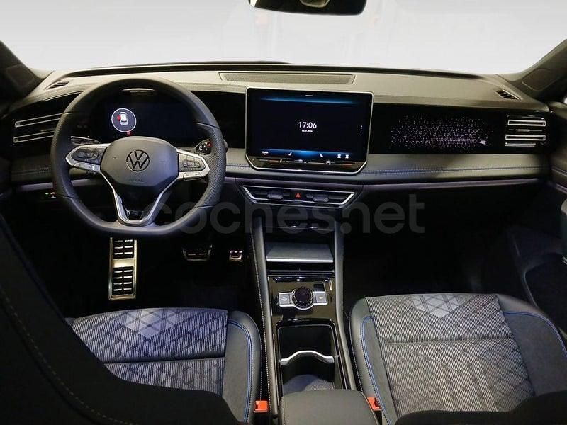 Usado VW Tiguan R-line 150 CV (110 kW) 2025 Gris / plata SUV