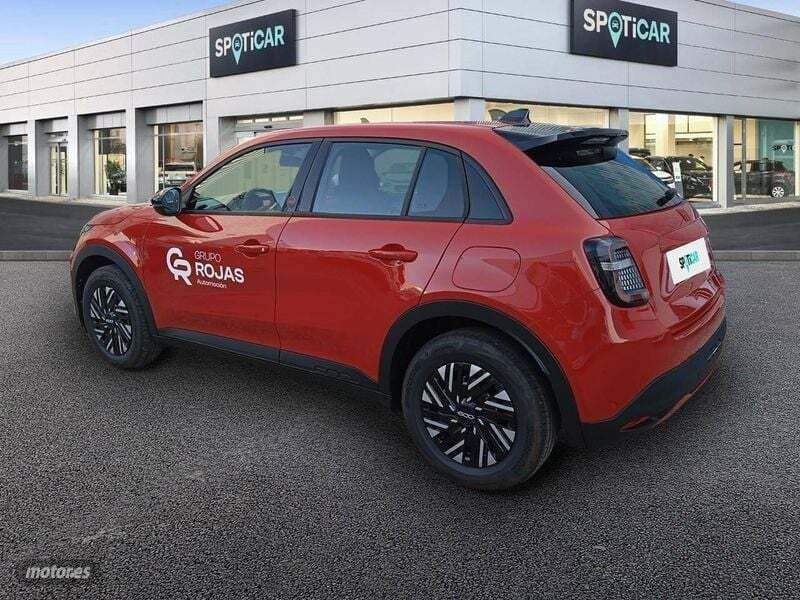Usado Fiat 600E Red 114 kW (156 CV) 2024 Rojo SUV