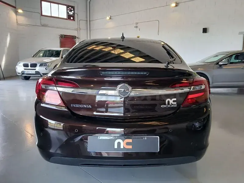Usado Opel Insignia Excellence 170 CV (125 kW) 2016 Marrón Berlina