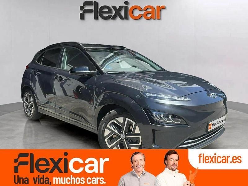 Gris Usado 2022 Hyundai Kona SUV | 22.490 € (Un poco caro) - Imagen 1/4