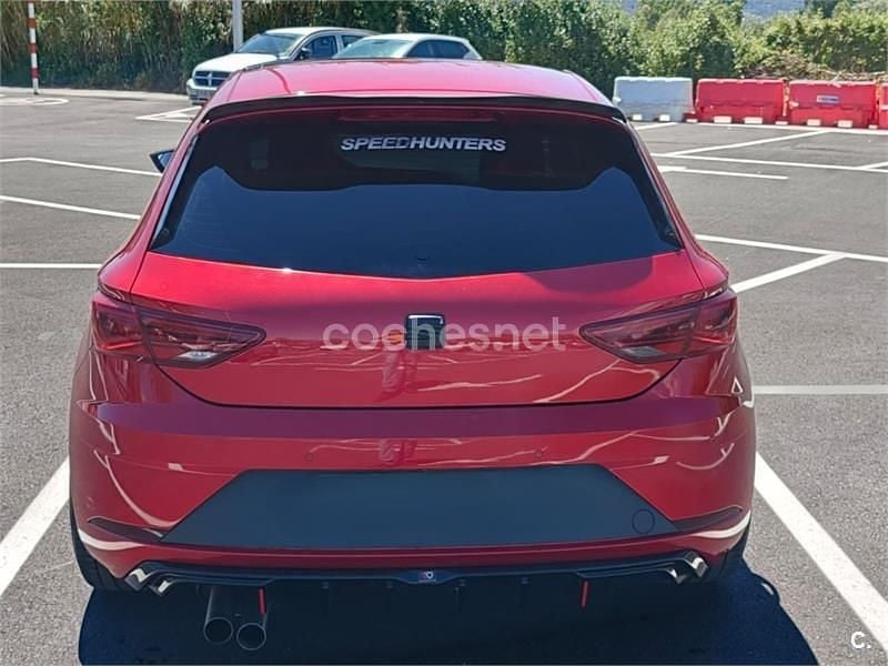 Usado Seat Leon FR 150 CV (110 kW) 2019 Rojo Berlina