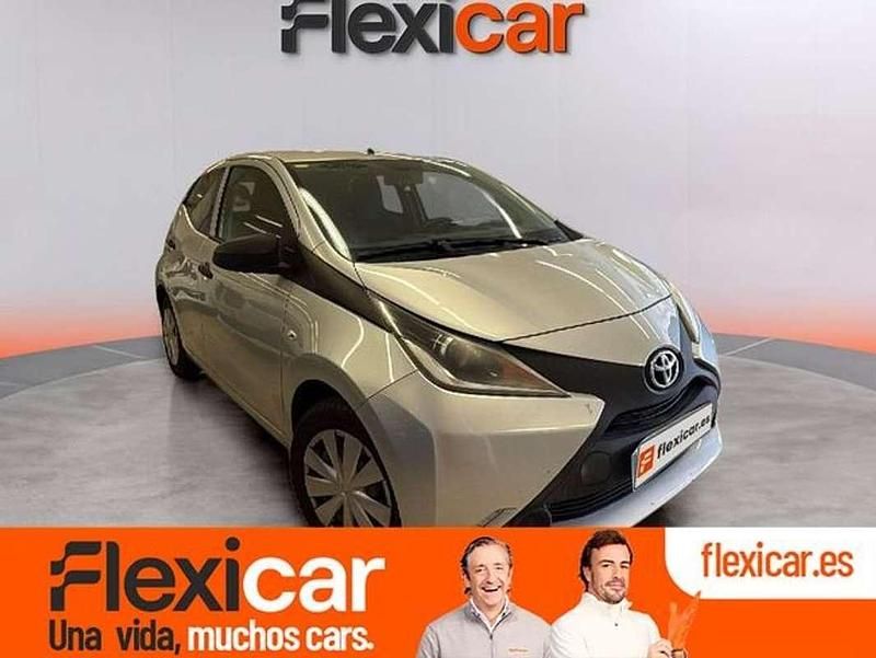 Usado Toyota Aygo X-cite 72 CV (52 kW) 2015 Gris Utilitario