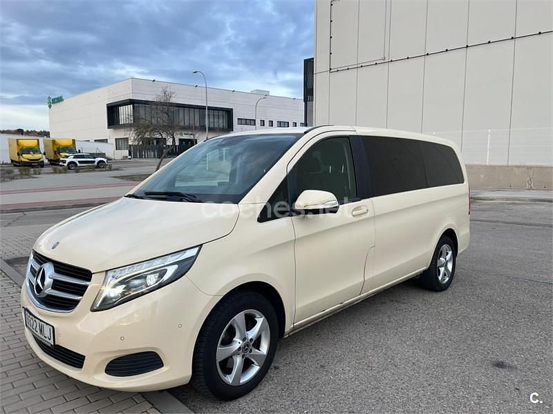 Beige Usado 2016 Mercedes V220 Monovolumen | 24.999 € - Imagen 1/4