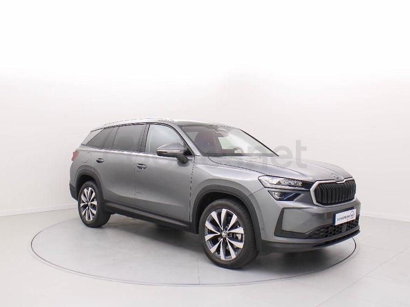 Usado Skoda Kodiaq Selection 150 CV (110 kW) 2024 Gris / plata SUV