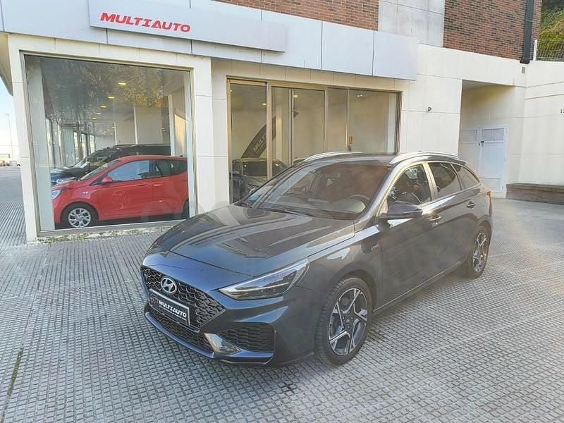 Usado Hyundai i30 N Line 120 CV (88 kW) 2021 Gris / plata Familiar