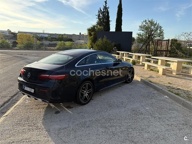 Usado Mercedes E220 194 CV (142 kW) 2018 Azul Coupe