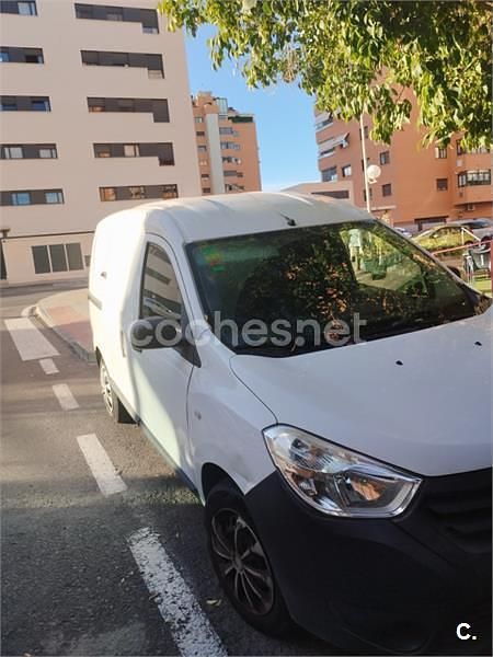 Blanco Usado 2015 Dacia Dokker Ambiance Van | 5000 € (Precio justo) - Imagen 1/3