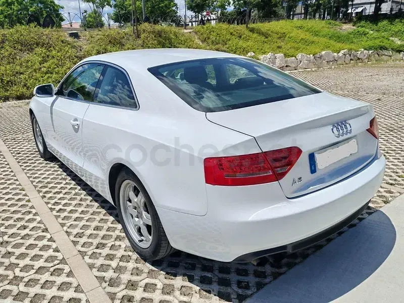 Usado Audi A5 180 CV (132 kW) 2010 Blanco Coupe