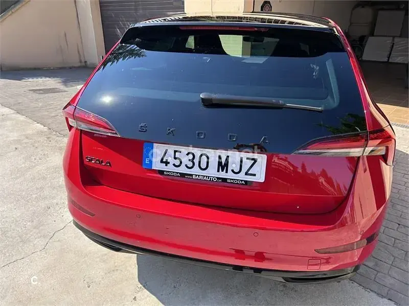 Usado Skoda Scala Monte Carlo 150 CV (110 kW) 2023 Rojo Utilitario