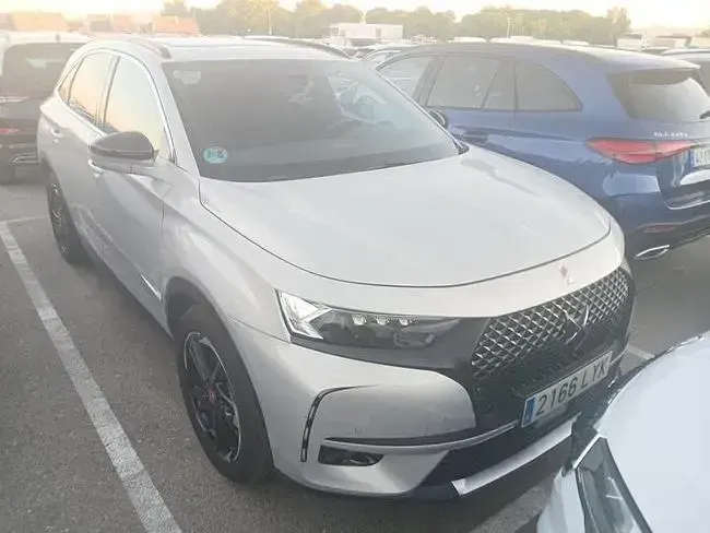 Usado DS Automobiles DS7 Crossback 130 CV (95 kW) 2022 Gris claro SUV