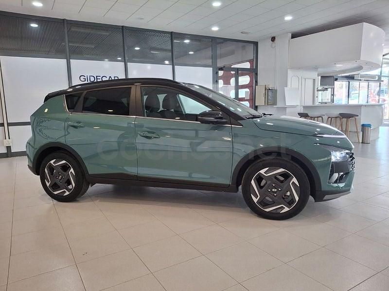 Usado Hyundai Bayon 100 CV (73 kW) 2025 Verde SUV