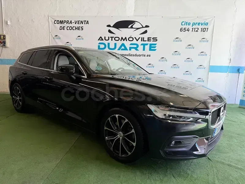 Usado Volvo V60 Summum 190 CV (139 kW) 2018 Negro Familiar