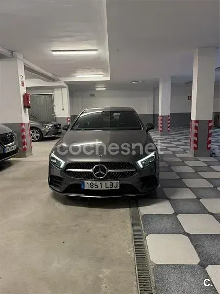 Usado Mercedes A200 150 CV (110 kW) 2019 Gris / plata Berlina