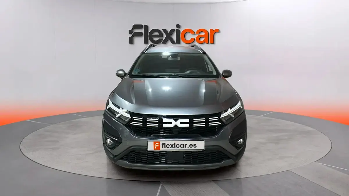 Usado Dacia Jogger Expression 110 HP (80 kW) 2024 Cinzento Monovolume