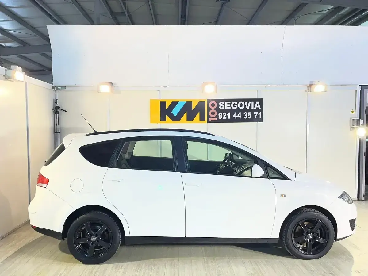 Usado Seat Altea Ecomotive 105 CV (77 kW) 2015 Blanco
