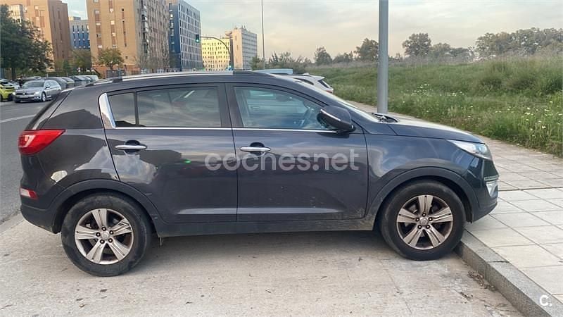 Usado Kia Sportage 115 CV (84 kW) 2011 Negro SUV