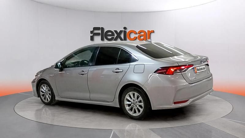 Usado Toyota Corolla Active 122 CV (89 kW) 2019 Gris Berlina