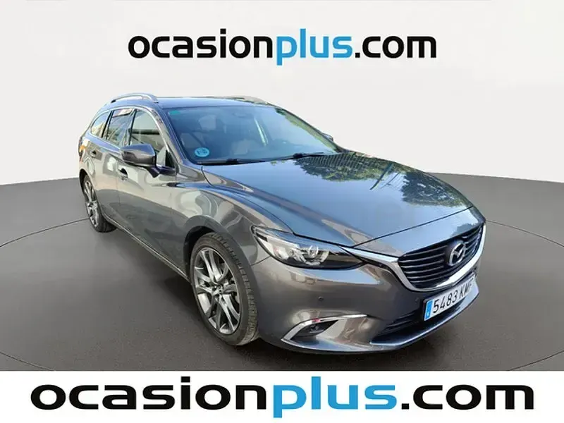 Usado Mazda 6 Luxury 150 CV (110 kW) 2018 Gris / plata Familiar