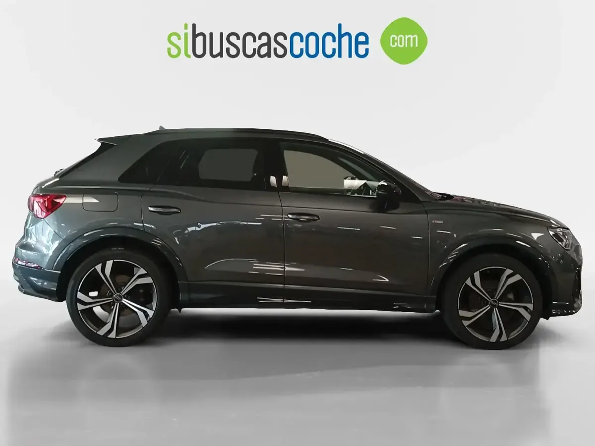 Usado Audi Q3 150 CV (110 kW) 2024 Gris/plata SUV