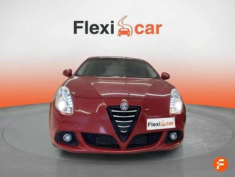 Usado Alfa Romeo Giulietta Distinctive 120 CV (88 kW) 2015 Rojo Utilitario