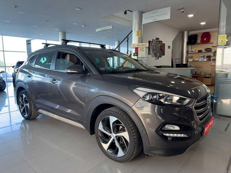 Usado Hyundai Tucson 177 CV (130 kW) 2018 Gris / plata SUV