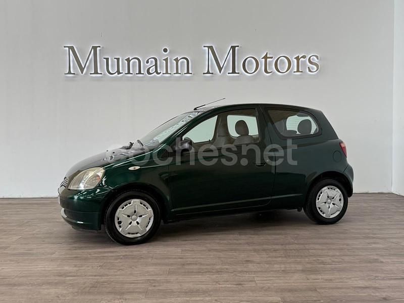 Negro Usado 2002 Toyota Yaris Luna Berlina | 2990 € (Precio justo) - Imagen 1/4