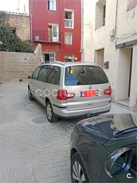 Usado VW Sharan Conceptline 130 CV (95 kW) 2005 Gris / plata Monovolumen