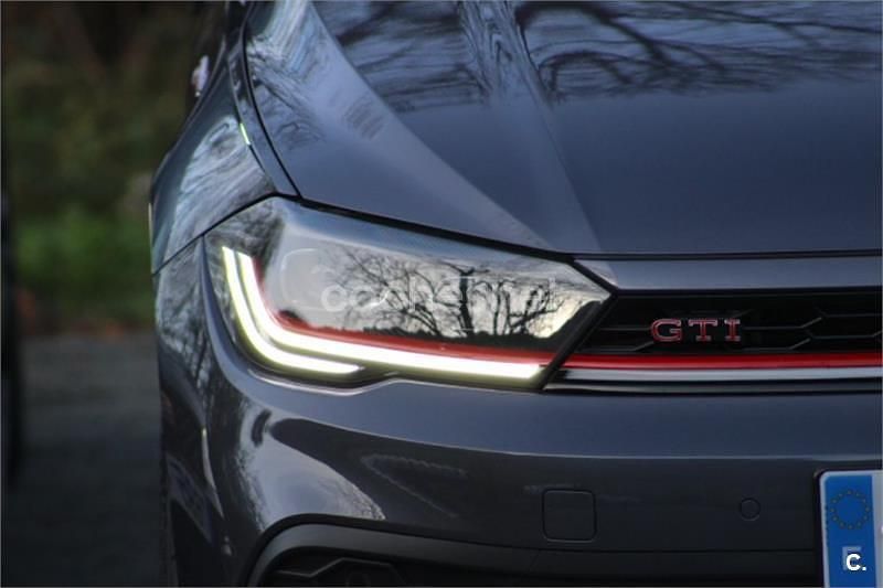 Usado VW Polo GTI 207 CV (152 kW) 2023 Gris / plata Berlina