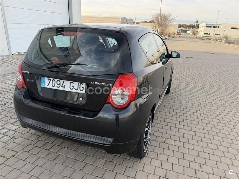 Usado Chevrolet Aveo LS 84 CV (61 kW) 2008 Negro Berlina