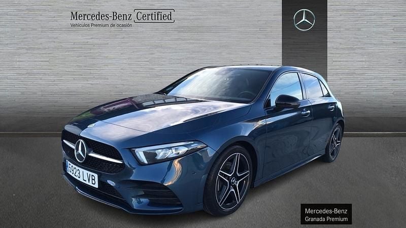 Azul denim Usado 2021 Mercedes A200 AMG line Berlina | 30.900 € (Precio justo) - Imagen 1/4
