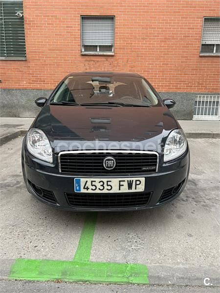 Negro Usado 2007 Fiat Linea Active Berlina | 2800 € - Imagen 1/4