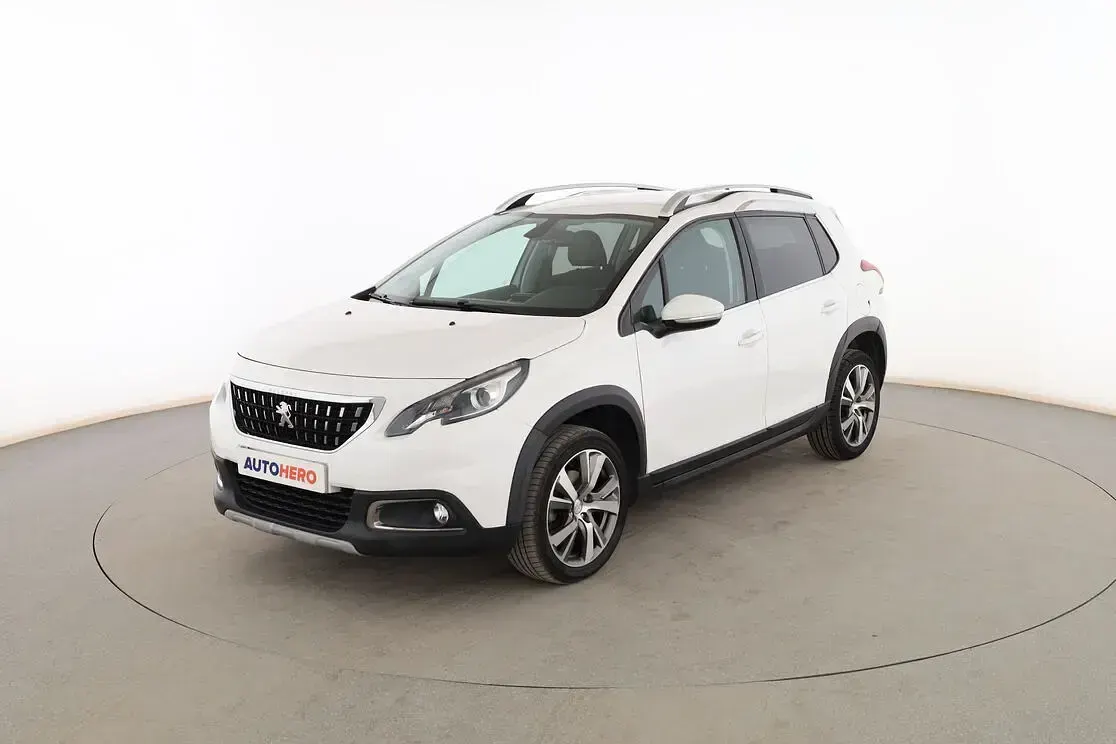 Usado Peugeot 2008 Allure 130 CV (95 kW) 2019 SUV