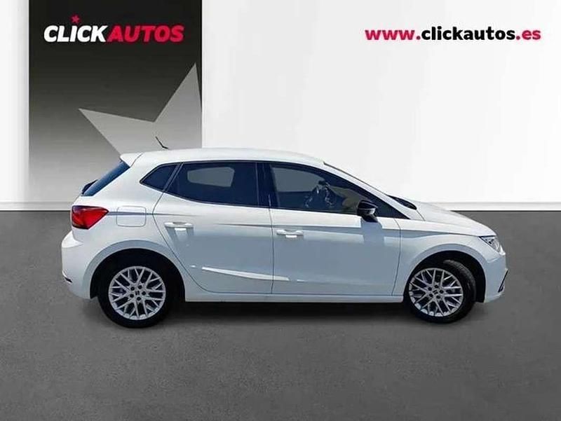 Usado Seat Ibiza FR 116 CV (85 kW) 2025 Blanco Utilitario