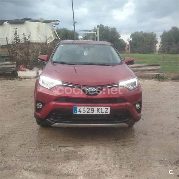 Usado Toyota RAV4 Hybrid 197 CV (144 kW) 2018 Rojo SUV