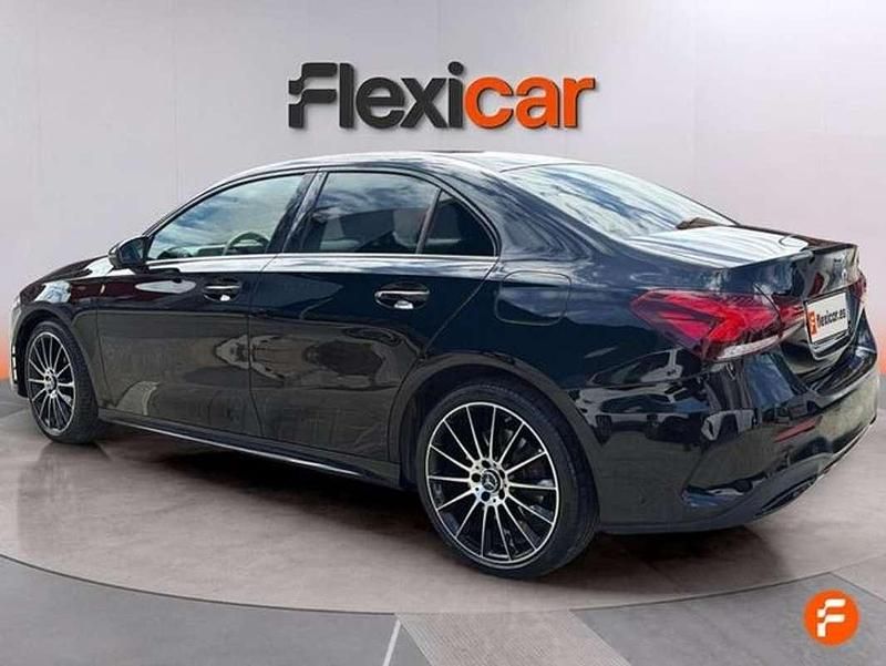 Usado Mercedes A250 218 CV (160 kW) 2021 Negro Berlina