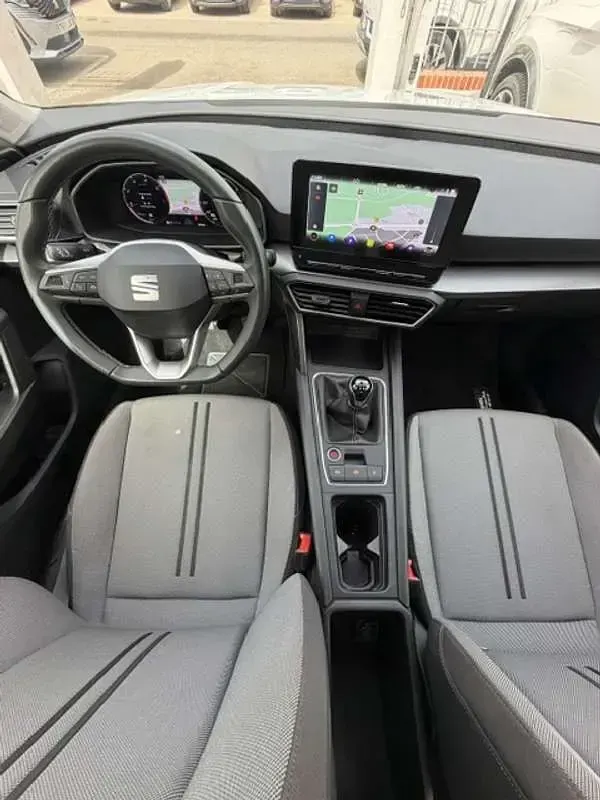 Usado Seat Leon ST FR 150 CV (110 kW) 2023 Blanco Familiar