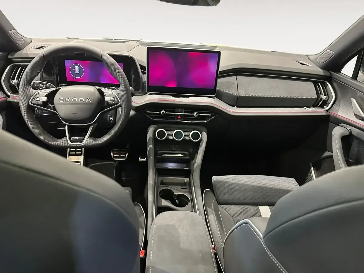 Nuevo Skoda Kodiaq SportLine 204 CV (150 kW) 2026 Gris/plata SUV