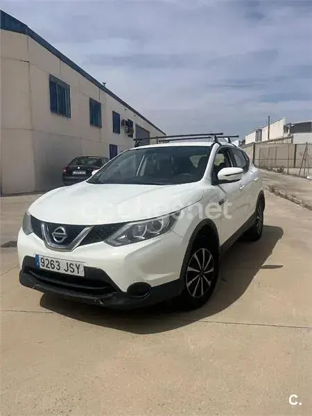 Usado Nissan Qashqai Acenta 130 CV (95 kW) 2016 Blanco SUV