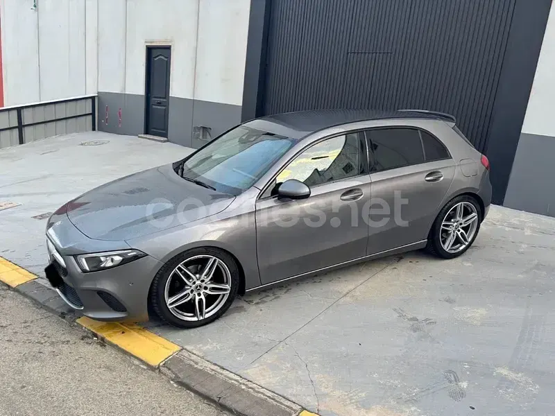 Käytetty Mercedes A200 150 HP (110 kW) 2019 Harmaa Sedan