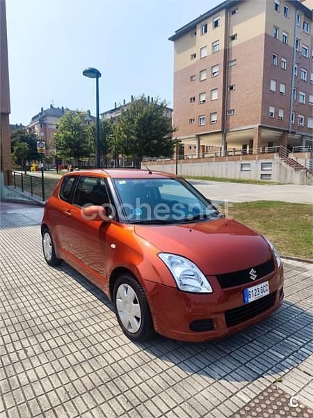 Rojo Usado 2008 Suzuki Swift GL Berlina | 3800 € (Precio justo) - Imagen 1/4