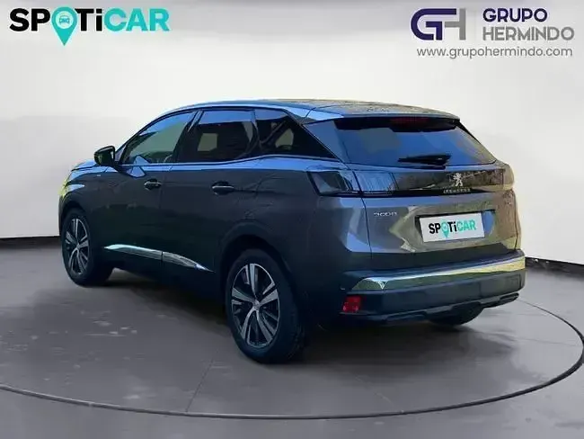 Używany Peugeot 3008 Allure 225 KM (165 kW) 2023 Szary SUV