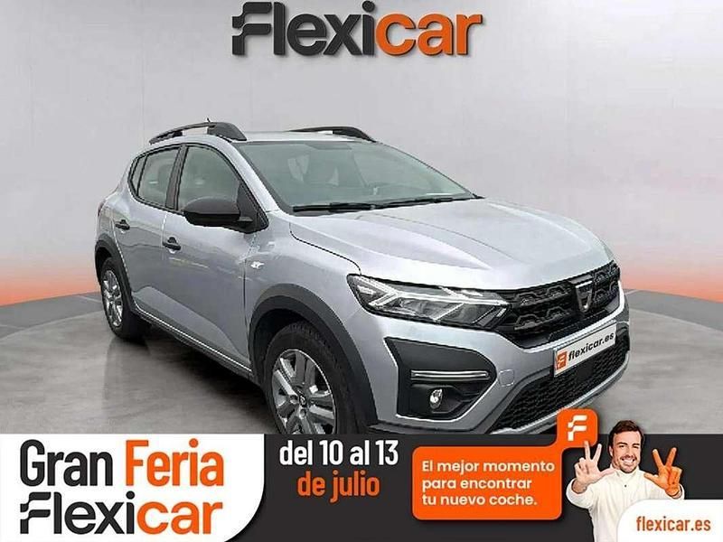 Gris Usado 2021 Dacia Sandero Essentiel Utilitario | 11.990 € (Precio justo) - Imagen 1/4
