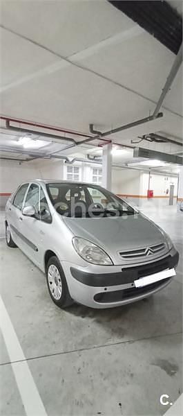 Usado Citroën Xsara Picasso Exclusive 92 CV (67 kW) 2010 Gris / plata Monovolumen