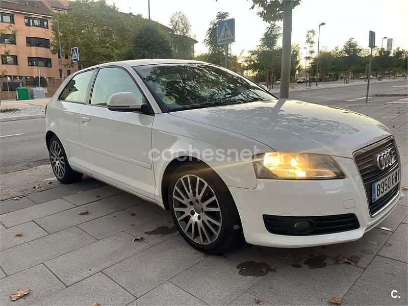 Usado Audi A3 105 CV (77 kW) 2009 Blanco Utilitario