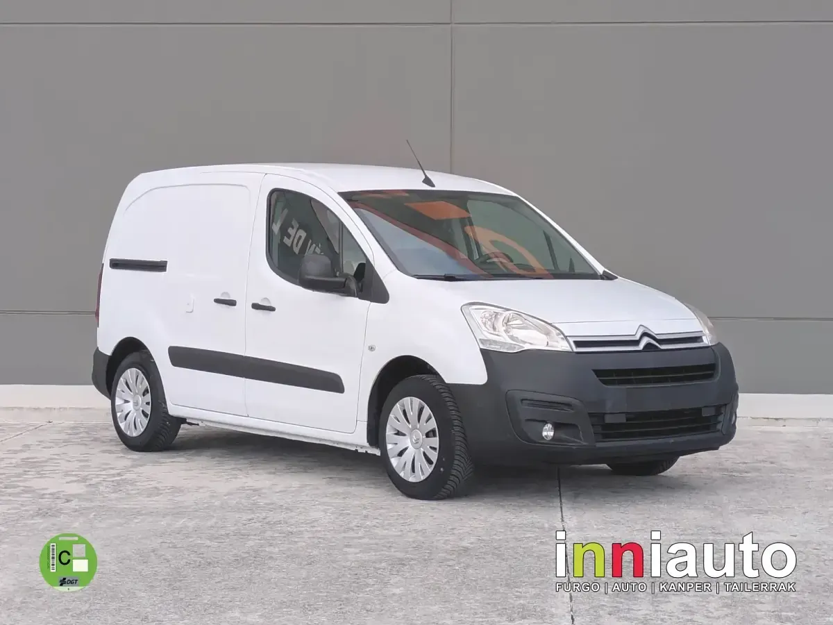 Usado Citroën Berlingo 100 CV (73 kW) 2018 Blanco Monovolumen