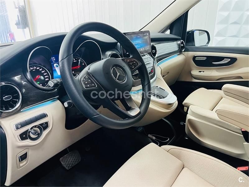 Usado Mercedes V300 Avantgarde 239 CV (175 kW) 2022 Negro Monovolumen
