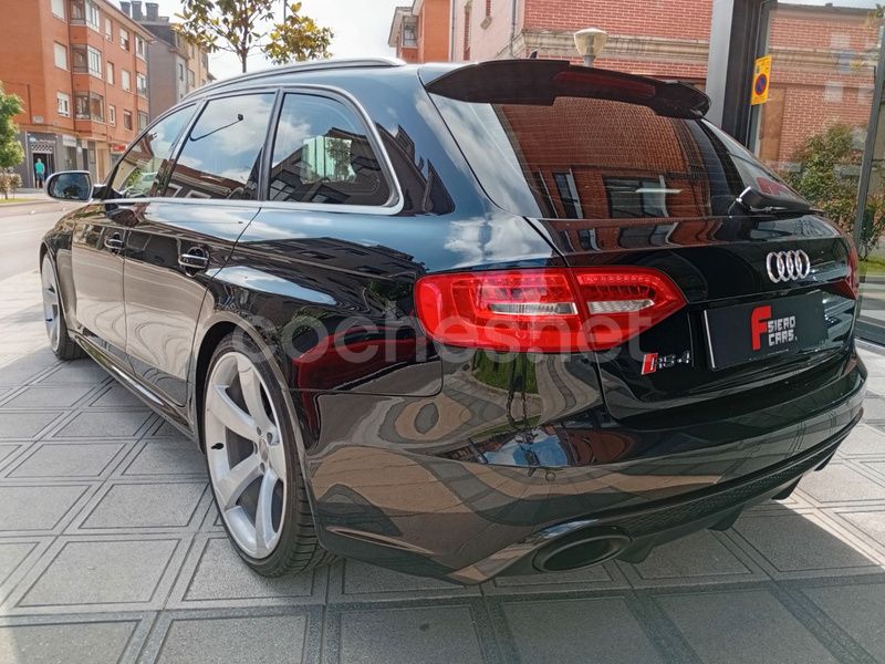 Usado Audi RS4 450 CV (330 kW) 2013 Negro Familiar