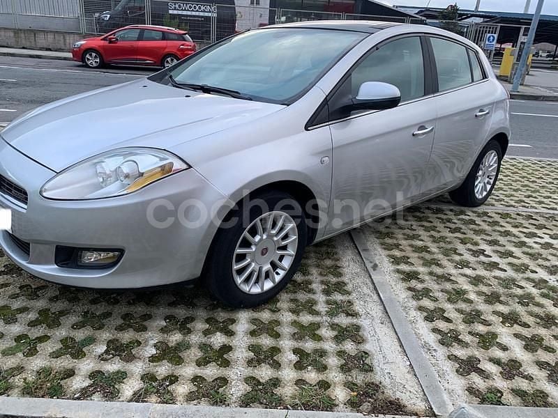 Gris / plata Usado 2007 Fiat Bravo Active Utilitario | 4150 € (Un poco caro) - Imagen 1/4